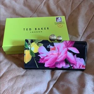 NWT Ted Baker London Clutch